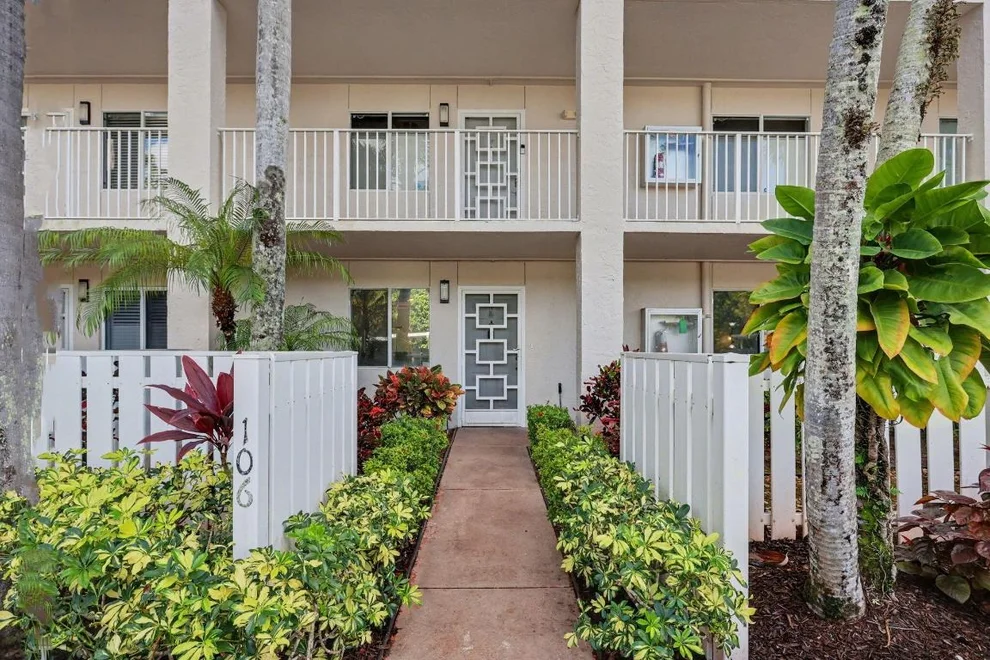 Unit for sale at 6112 Huntwick Terrace, Delray Beach, FL 33484