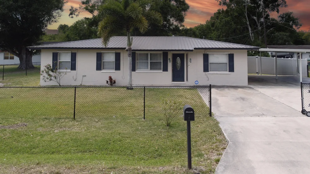 Unit for sale at 1269 NE 14th Avenue, Okeechobee, FL 34972