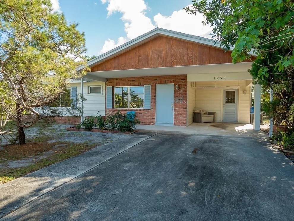 Unit for sale at 1232 W Pine Street, Lantana, FL 33462