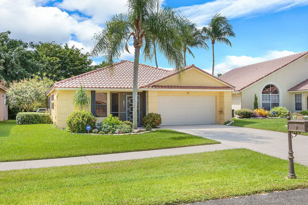 Unit for sale at 10332 Islander Drive, Boca Raton, FL 33498