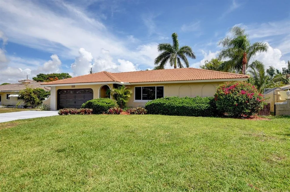 Unit for sale at 225 NE 24th Court, Boca Raton, FL 33431
