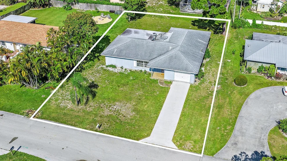 Unit for sale at 19359 Gulfstream Drive, Tequesta, FL 33469