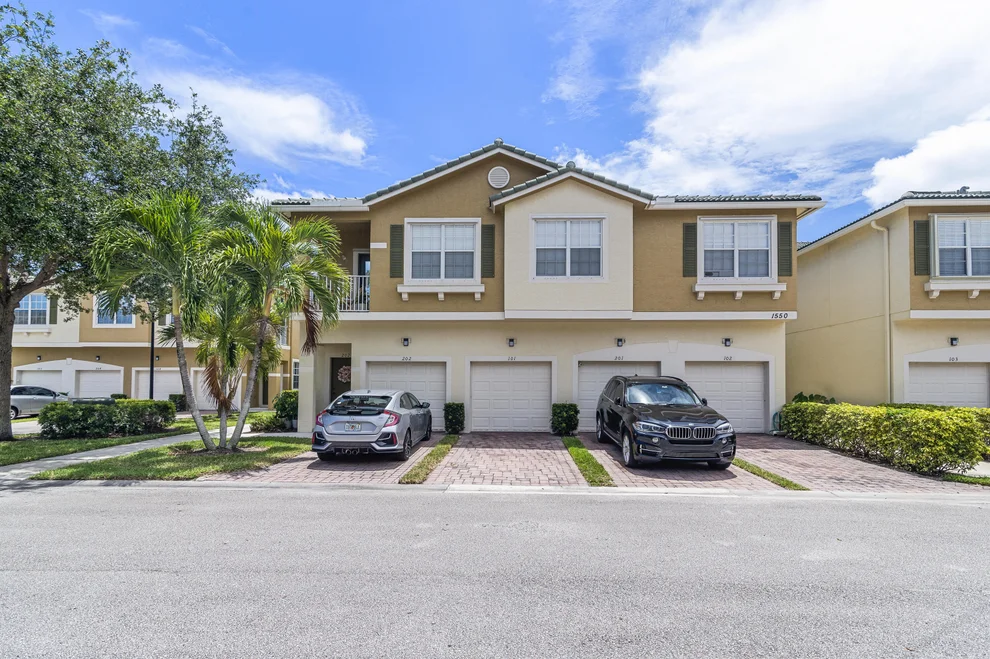 Unit for sale at 1550 SE Wilshire Place, Stuart, FL 34994
