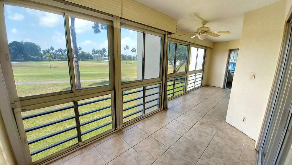 Unit for sale at 3871 Via Poinciana, Lake Worth, FL 33467