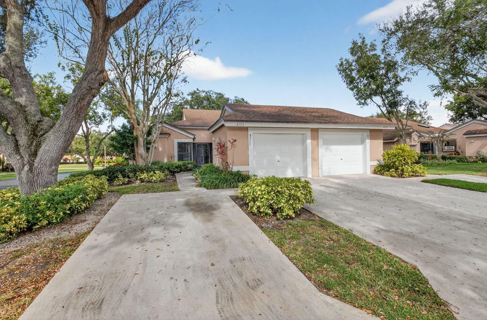 Unit for sale at 8315 Springlake Drive, Boca Raton, FL 33496