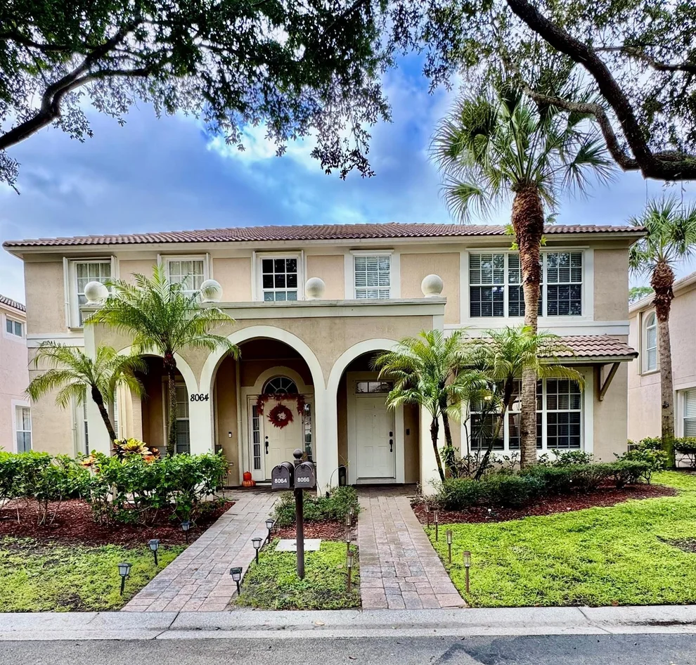 Unit for sale at 8066 Murano Circle, Palm Beach Gardens, FL 33418