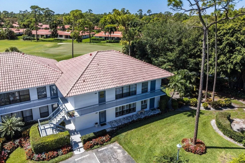 Unit for sale at 4132 Quail Ridge Drive N, Boynton Beach, FL 33436