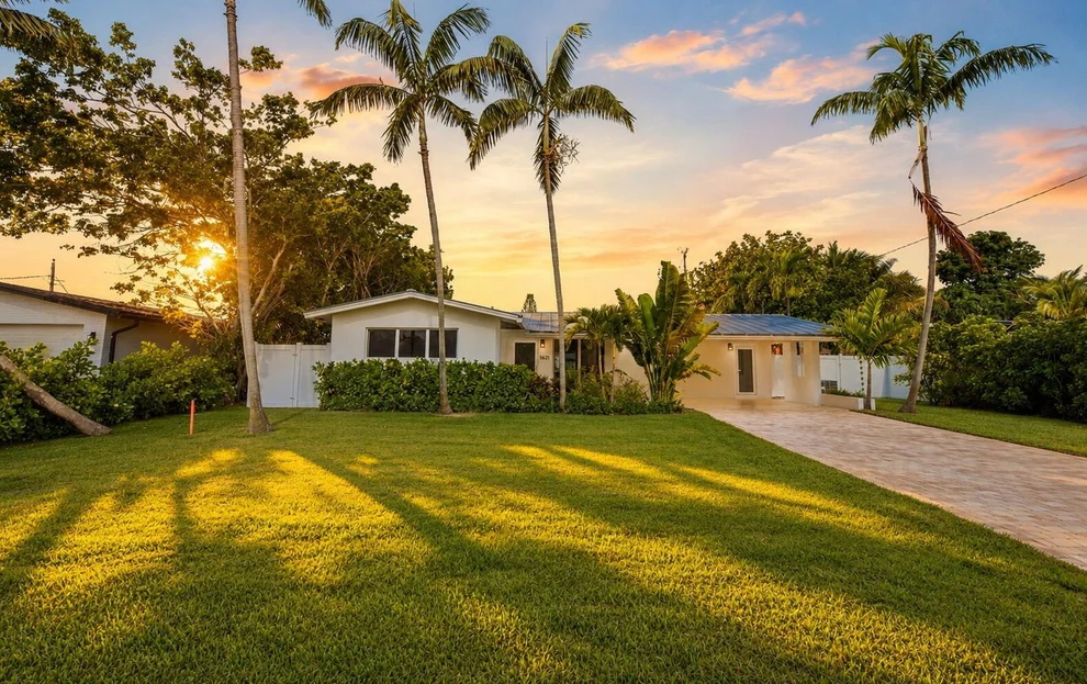 Unit for sale at 5621 NE 16th Avenue, Fort Lauderdale, FL 33334