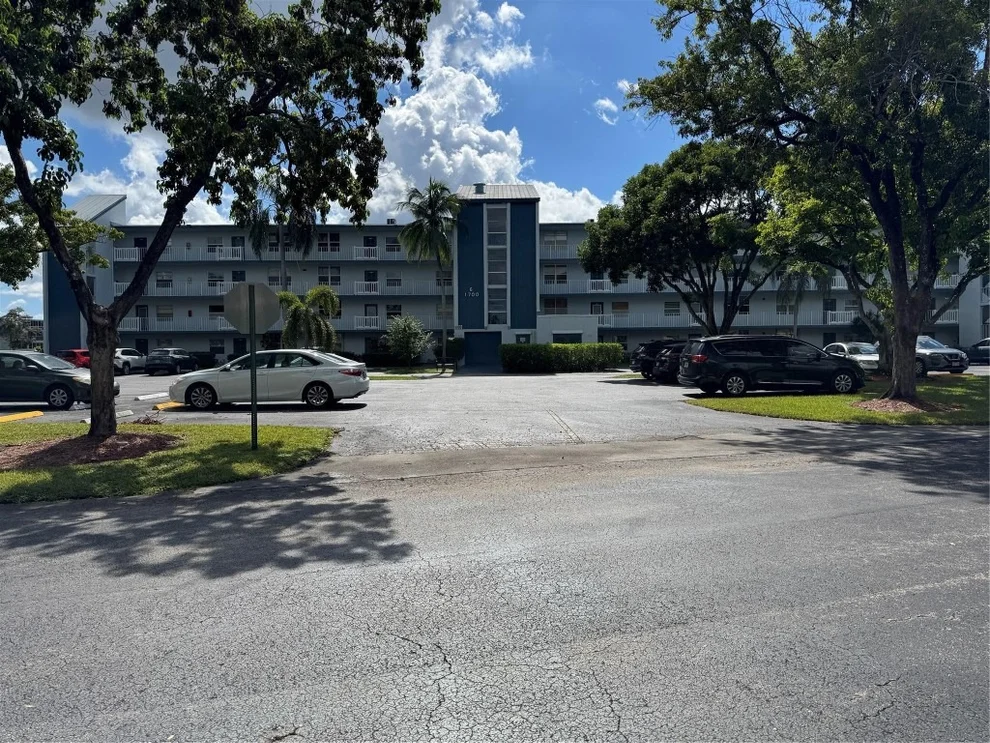 Unit for sale at 1700 NW 80th Avenue, Margate, FL 33063