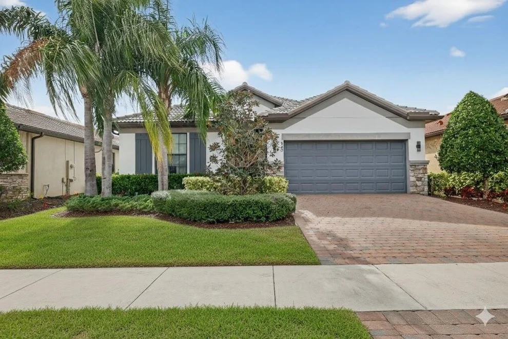 Unit for sale at 540 SE Monet Drive, Port St Lucie, FL 34984