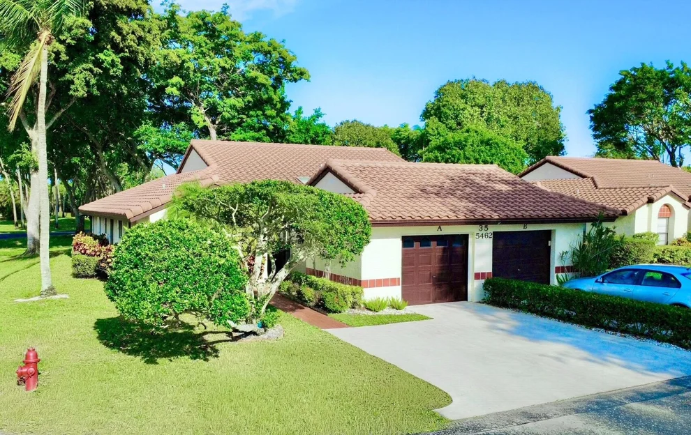 Unit for sale at 5462 Palm Springs Lane, Boynton Beach, FL 33437