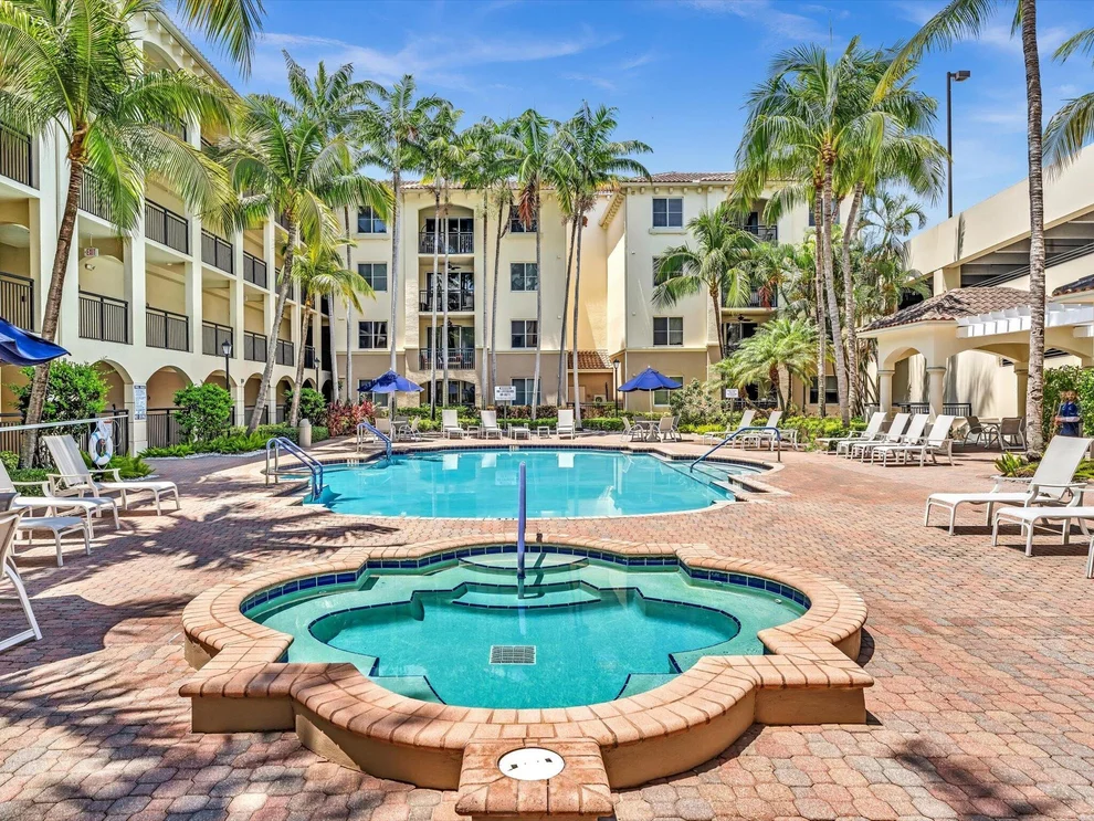 Unit for sale at 2 Renaissance Way, Boynton Beach, FL 33426