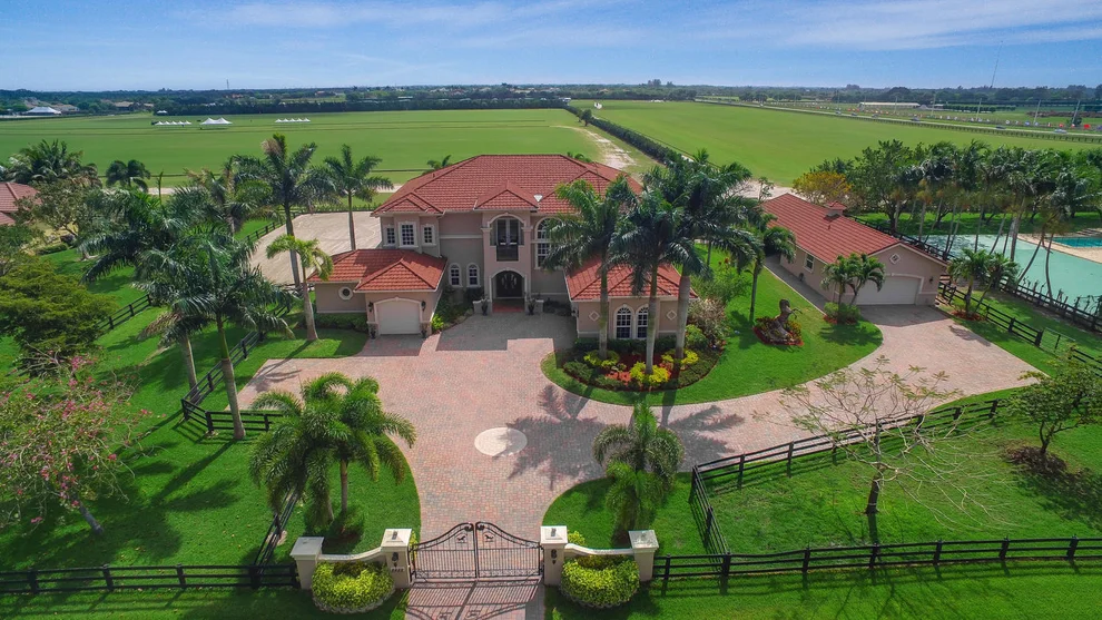 Unit for sale at 3850 Fieldview Way, Wellington, FL 33414