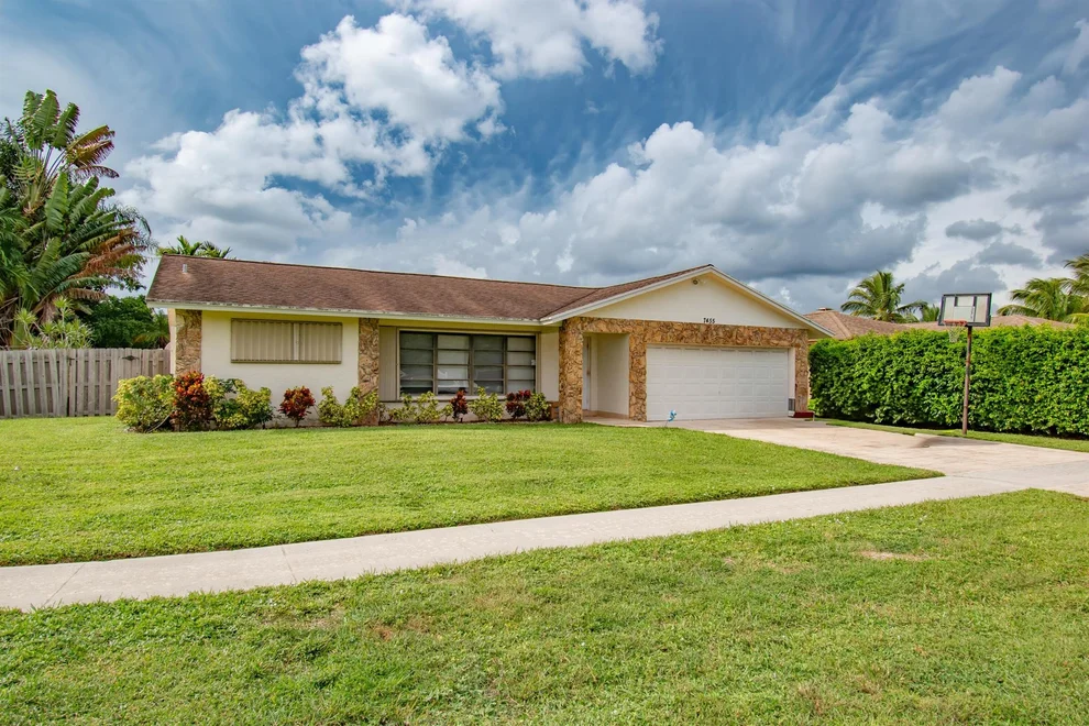 Unit for sale at 7455 San Clemente Place, Boca Raton, FL 33433