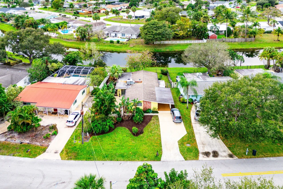 Unit for sale at 603 Riverside Drive, Palm Beach Gardens, FL 33410