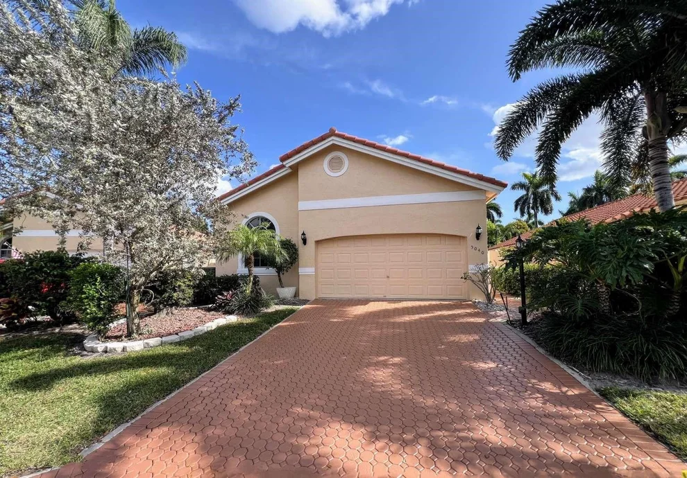 Unit for sale at 5040 Alencia Court, Delray Beach, FL 33484