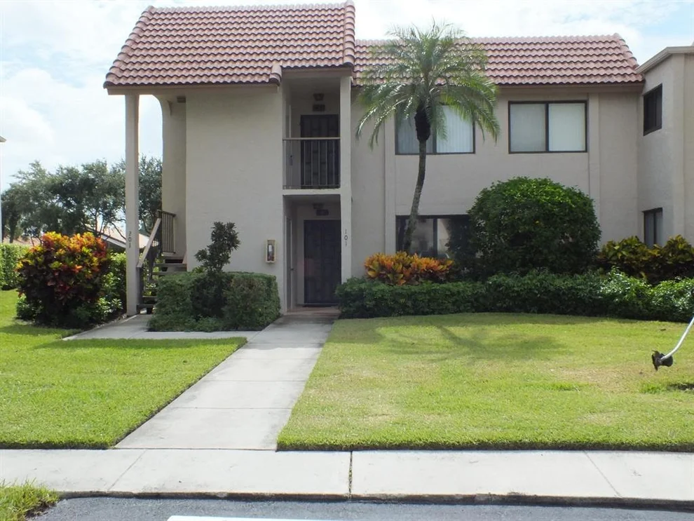 Unit for sale at 5603 Fairway Park Drive, Boynton Beach, FL 33437