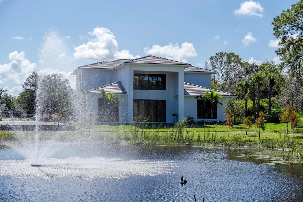 Unit for sale at 18401 Symphony Court, Jupiter, FL 33458