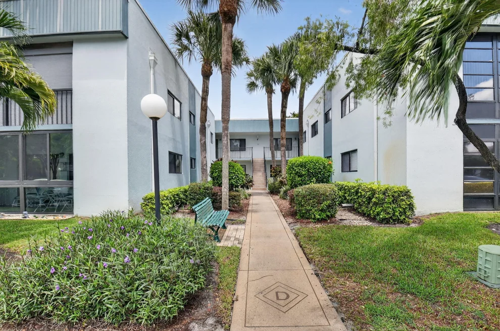 Unit for sale at 15072 Ashland Place, Delray Beach, FL 33484