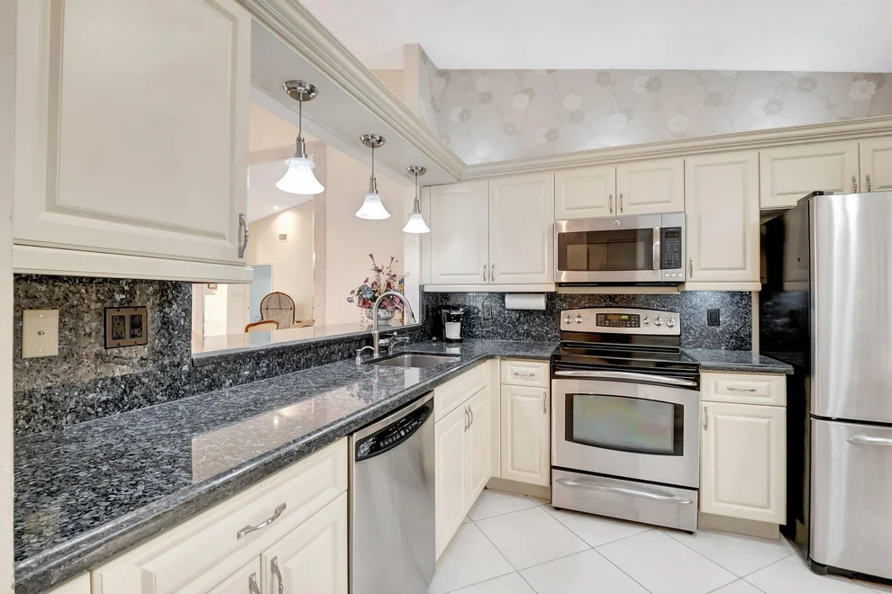 Unit for sale at 5912 Spring Lakes Lane, Boynton Beach, FL 33437