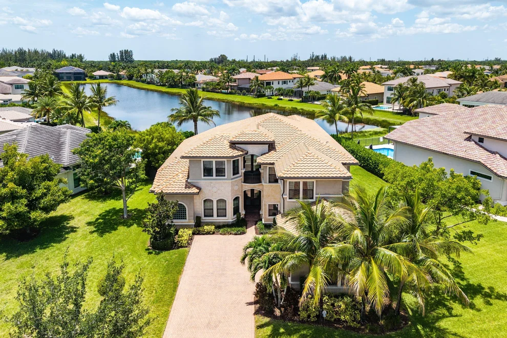 Unit for sale at 16884 Strasbourg Lane, Delray Beach, FL 33446
