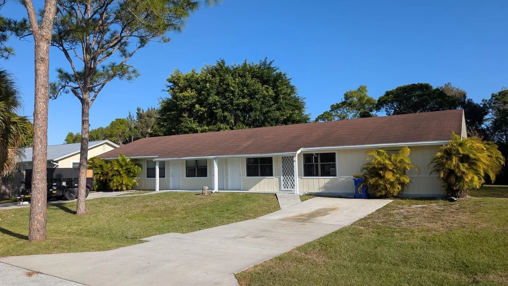 Unit for sale at 3741 SE Dixie Ross Street, Stuart, FL 34997