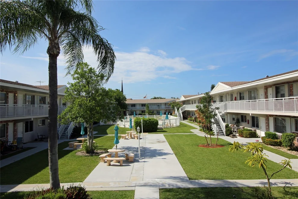 Unit for sale at 2001 NE 38th Street, Lighthouse Point, FL 33064