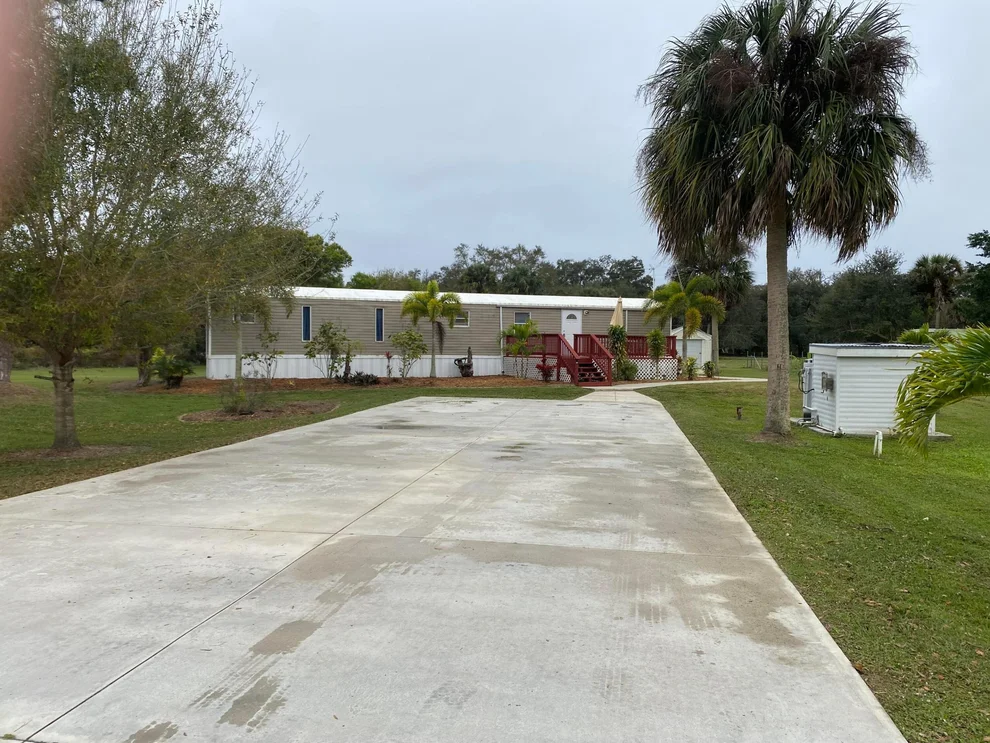 Unit for sale at 8672 SE 59th Drive, Okeechobee, FL 34974