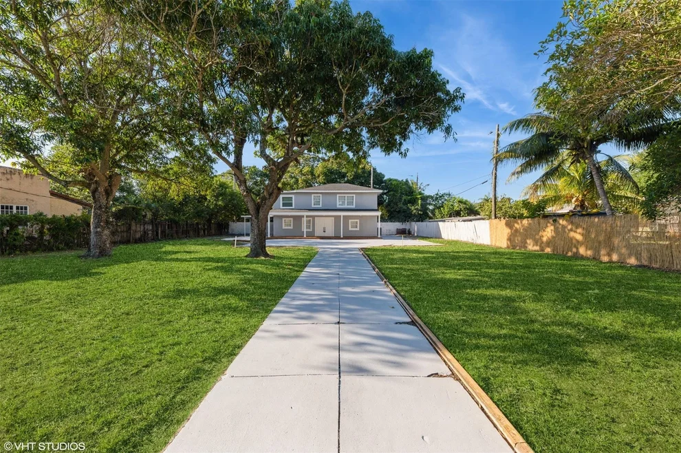 Unit for sale at 122 SW 9th Street, Delray Beach, FL 33444