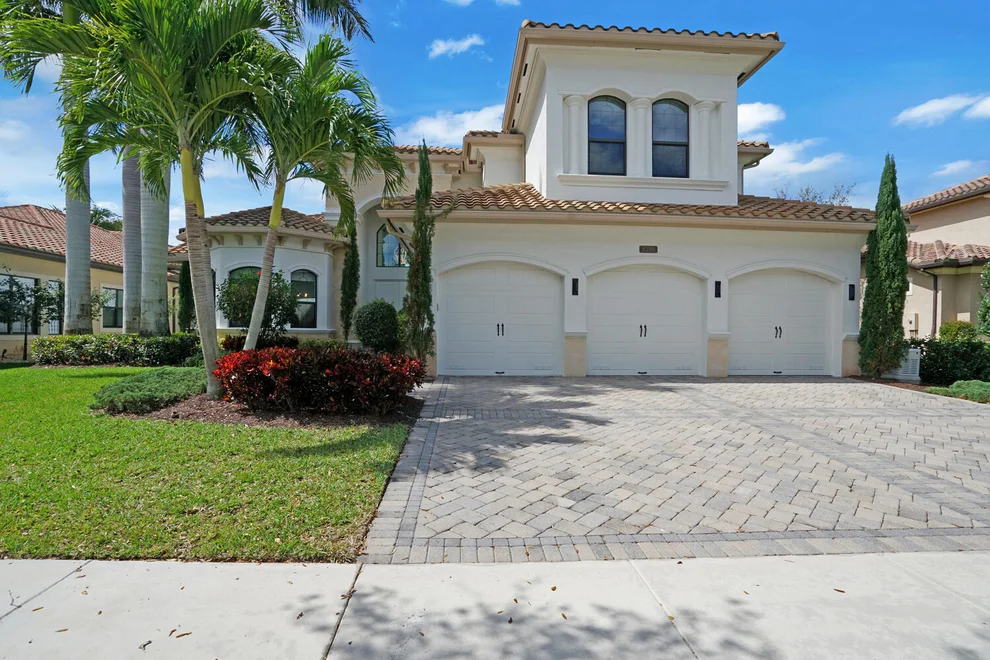 Unit for sale at 8398 Hawks Gully Avenue, Delray Beach, FL 33446