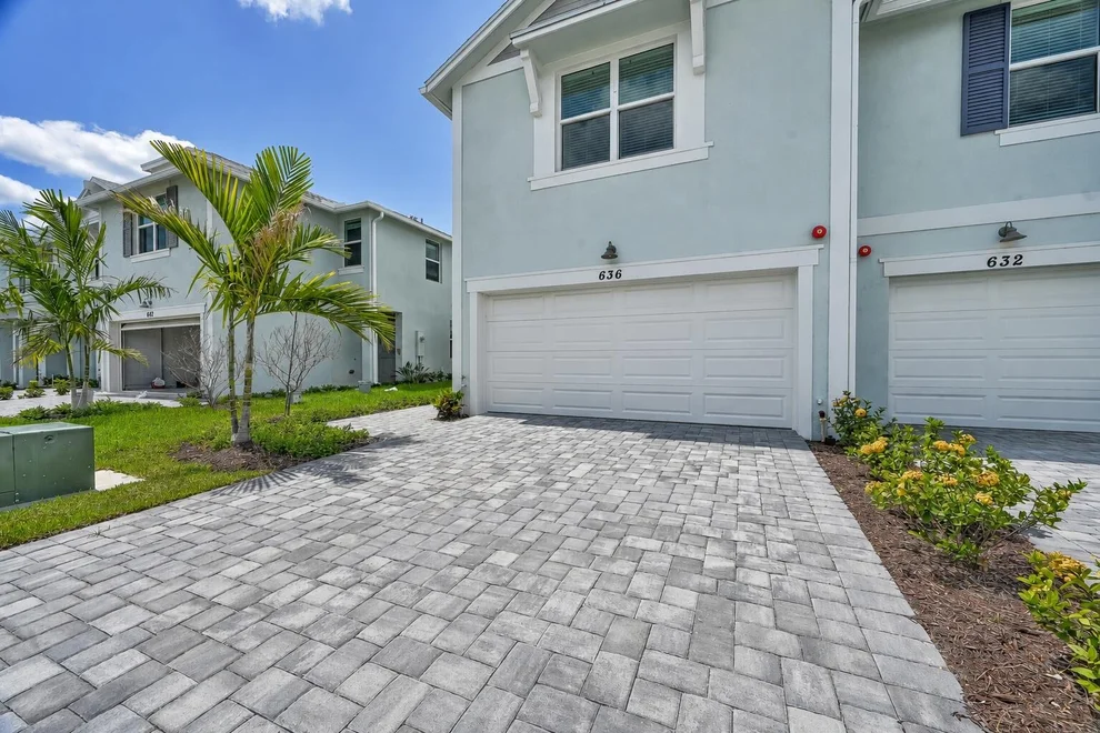 Unit for sale at 636 Salisbury Circle, Fort Pierce, FL 34982