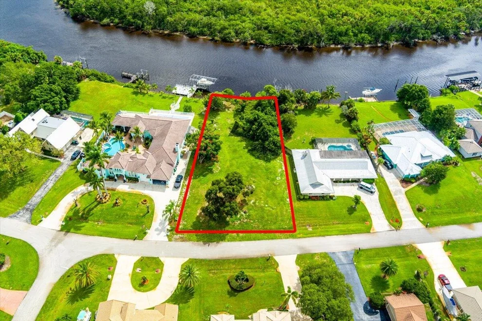 Unit for sale at 733 SE Hidden River Drive, Port St Lucie, FL 34983
