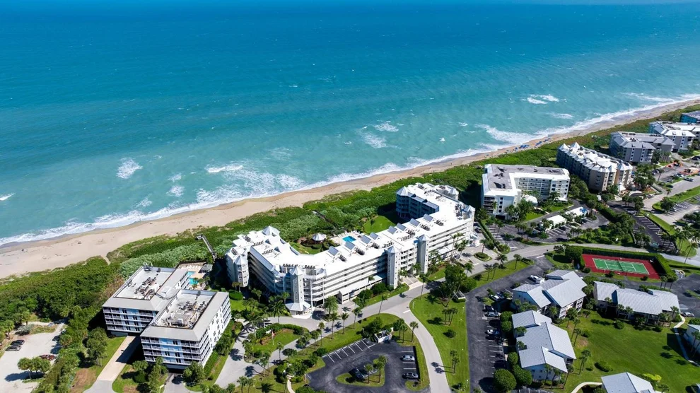 Unit for sale at 579 NE Plantation Road, Stuart, FL 34996