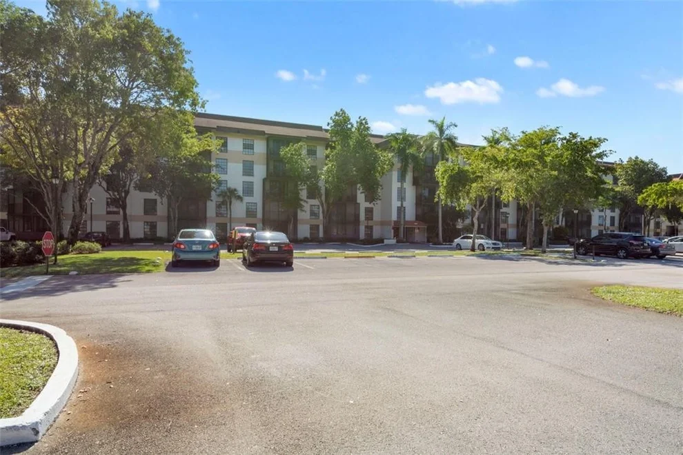 Unit for sale at 5550 NW 44th Street, Lauderhill, FL 33319