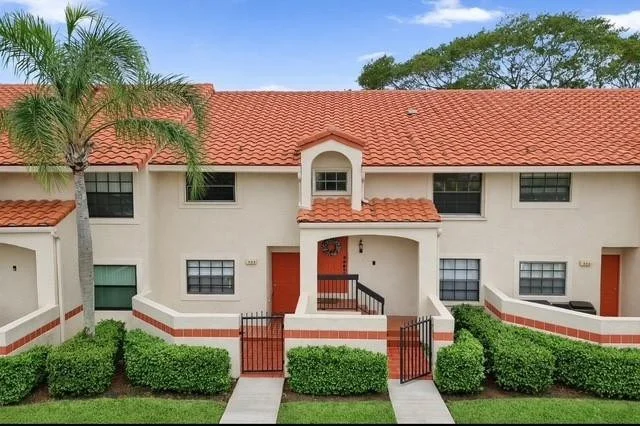 Unit for sale at 903 Congressional Way, Deerfield Beach, FL 33442