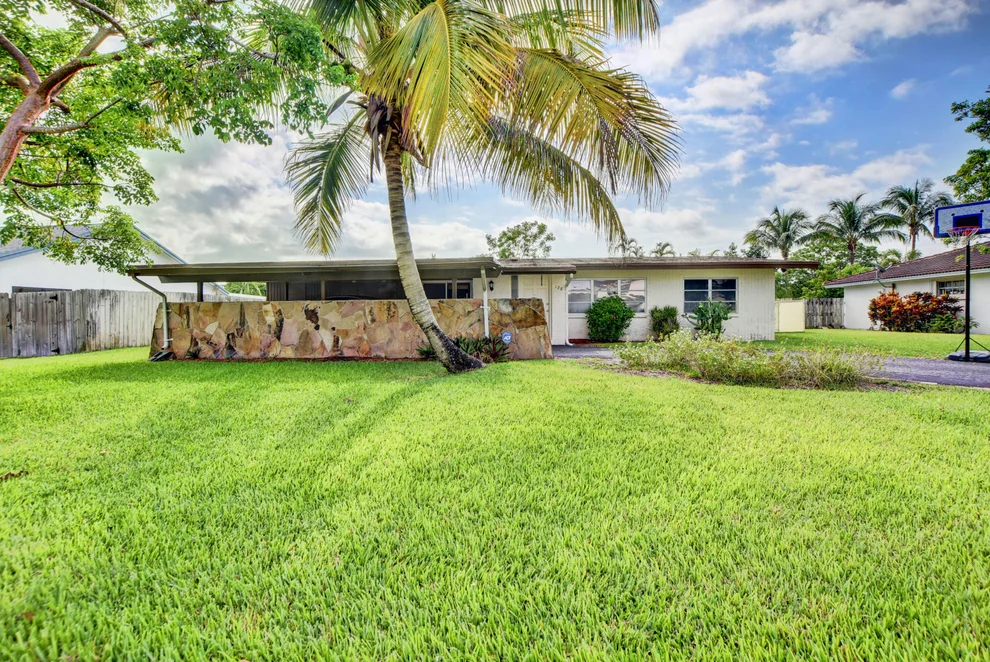 Unit for sale at 128 Heron Parkway, Royal Palm Beach, FL 33411
