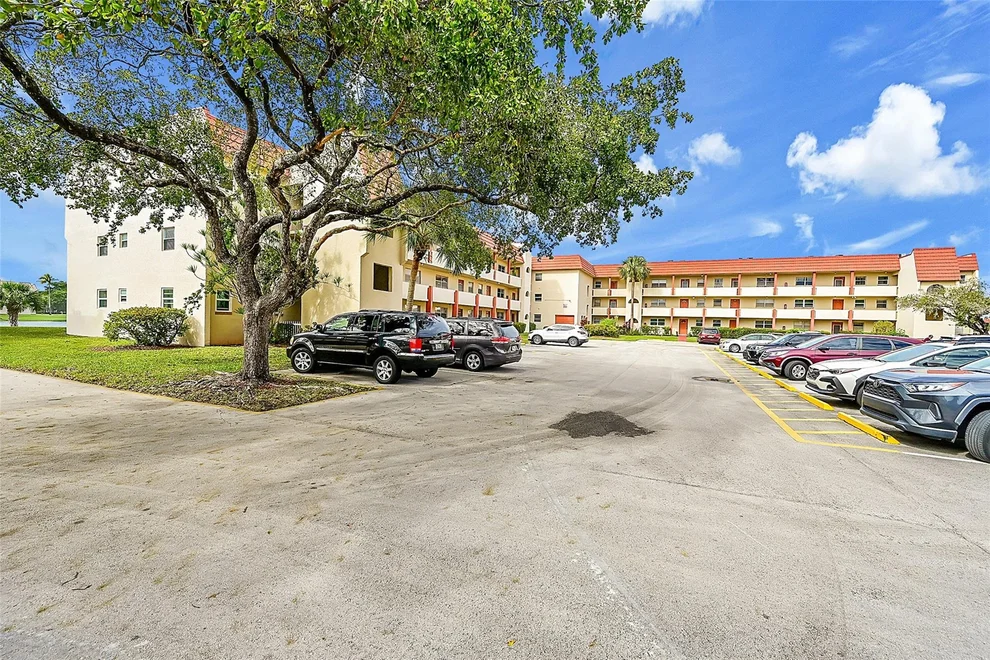 Unit for sale at 2931 Sunrise Lakes Drive, Sunrise, FL 33322