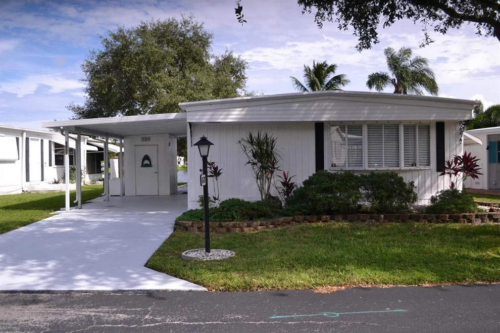 Unit for sale at 8428 E Club Road, Boca Raton, FL 33433