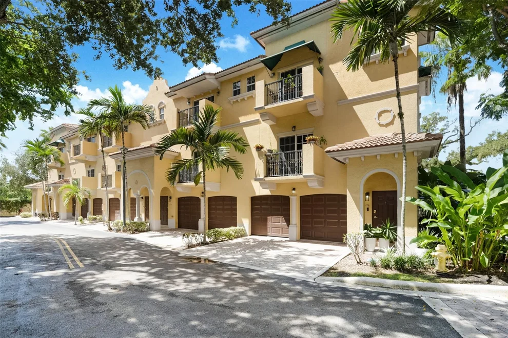 Unit for sale at 2544 SW 14th Avenue, Fort Lauderdale, FL 33315