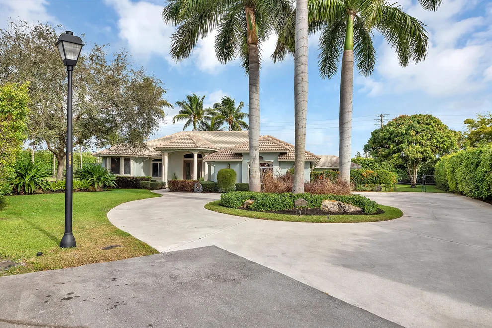 Unit for sale at 117 Westwood Court, Atlantis, FL 33462