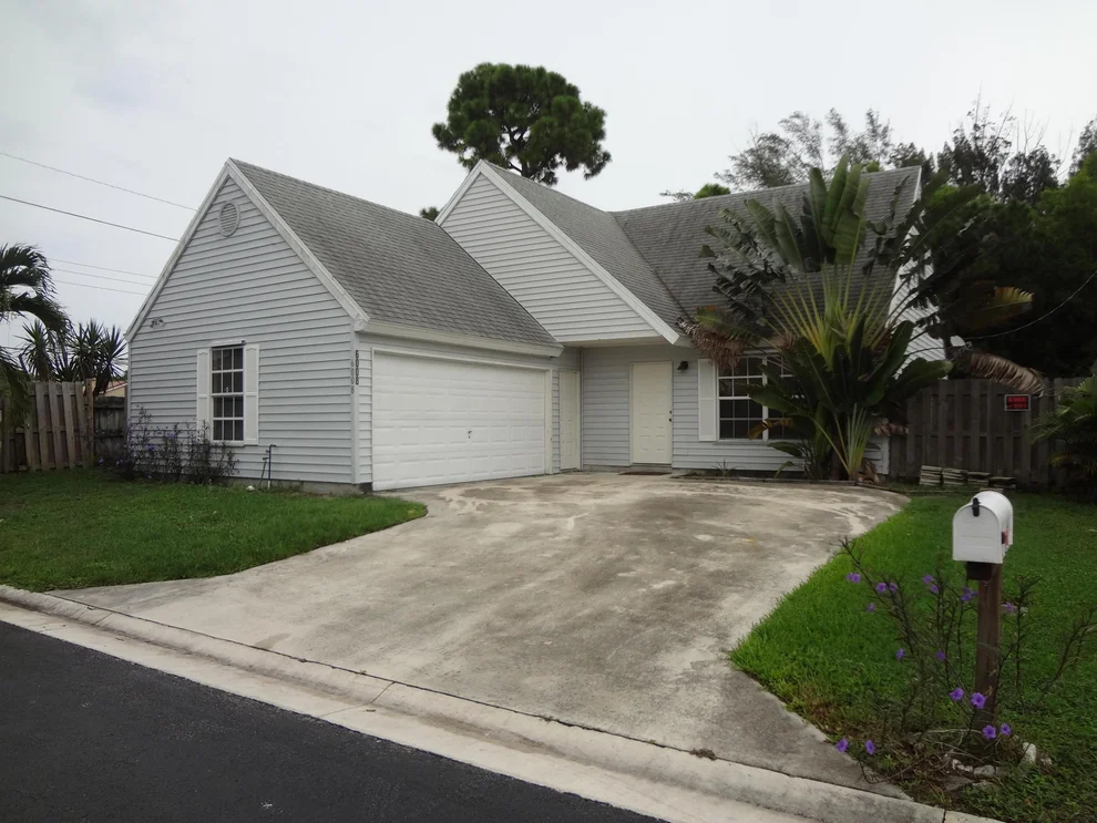 Unit for sale at 6008 Lace Wood Circle, Lake Worth, FL 33462