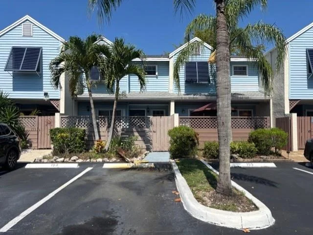 Unit for sale at 159 W Hemingway Circle, Margate, FL 33063