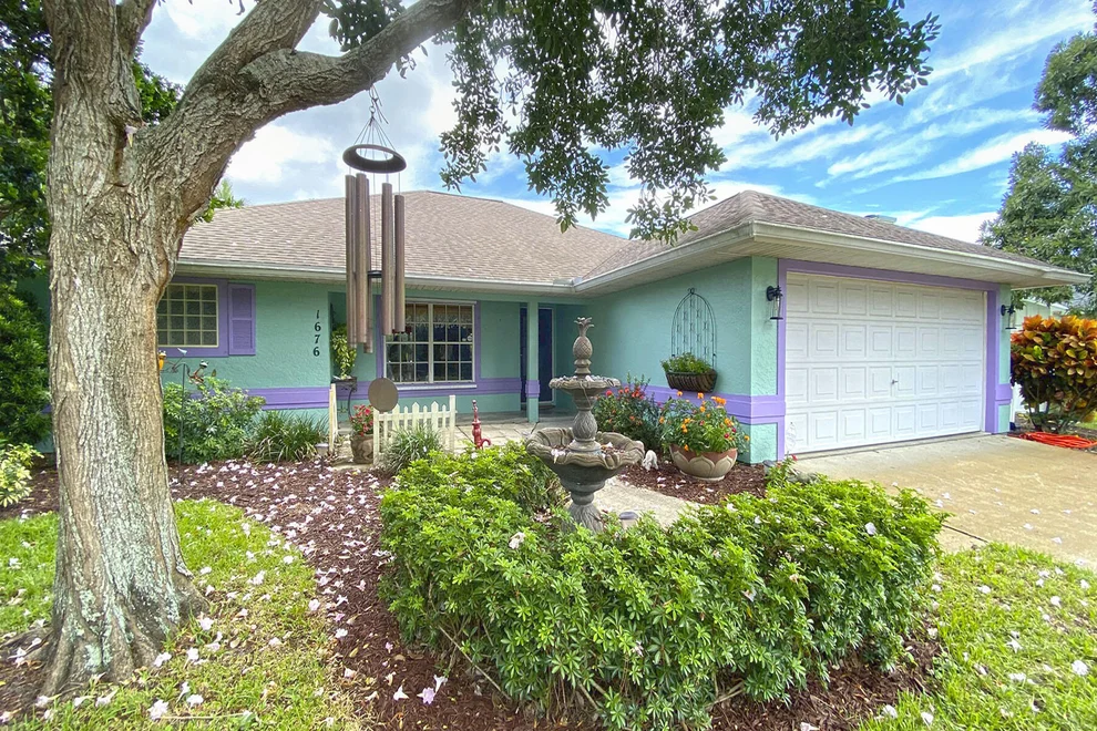 Unit for sale at 1676 20th Place SW, Vero Beach, FL 32962