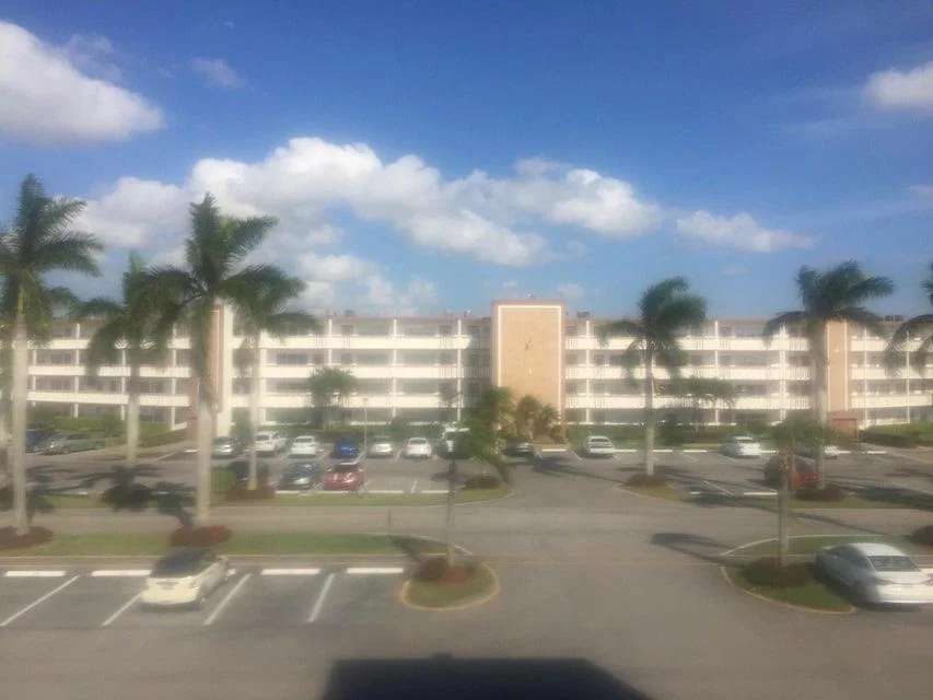 Unit for sale at 3089 Cornwall E, Boca Raton, FL 33434
