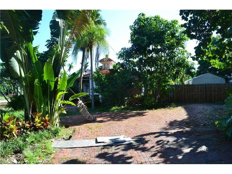 Unit for sale at 4 S Gordon Road, Fort Lauderdale, FL 33301