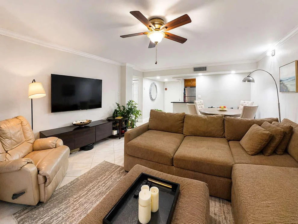 Unit for sale at 5160 Las Verdes Circle, Delray Beach, FL 33484