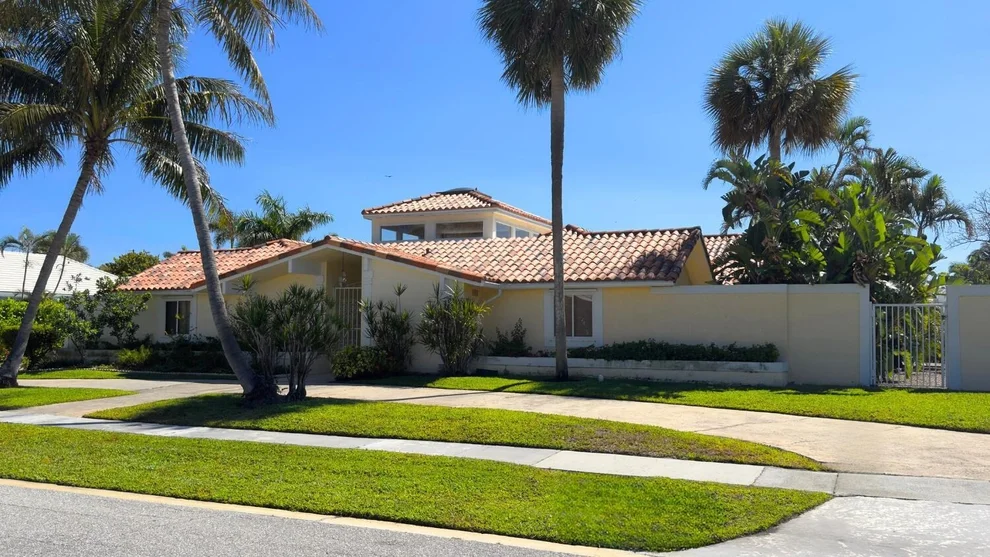 Unit for sale at 30 Curlew Road, Manalapan, FL 33462