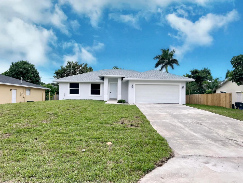 Unit for sale at 2842 Floral Road, Lantana, FL 33462