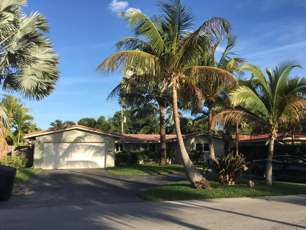Unit for sale at 5180 NE 18 Ter Terrace, Fort Lauderdale, FL 33308