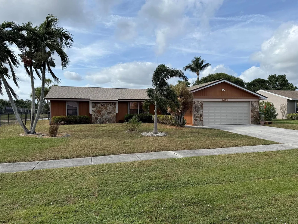 Unit for sale at 8249 Little Beth Drive E, Boynton Beach, FL 33472